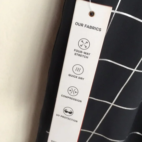 NWT Good American Silver Windowpane Leggings - Picture 3 of 6